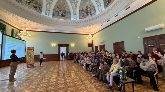 Одним утром в ТЮЗе…